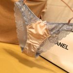 Culotte transparente en satin de soie glacée ajourée sans couture